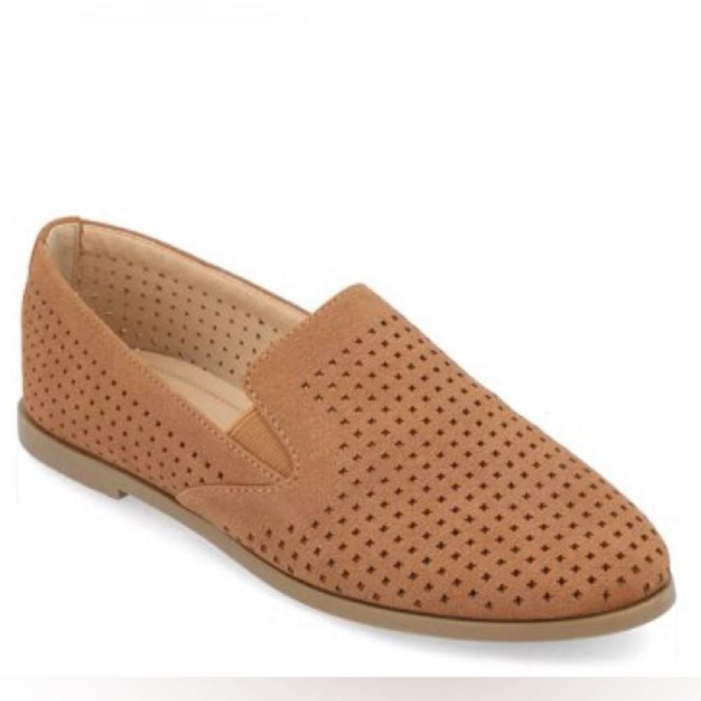 NWT Journee Lucie Loafer, Size 8.5, Brown